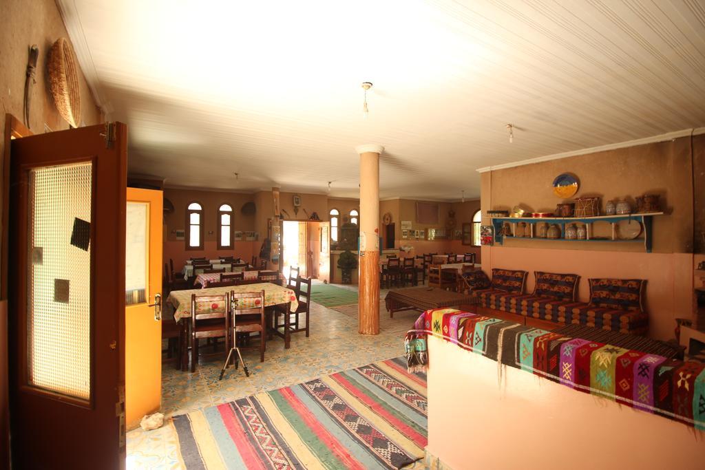 Kasbah Hotel Camping Jurassique Ifri ภายนอก รูปภาพ